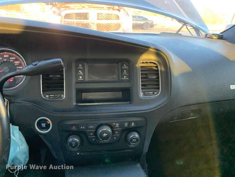 image for item MH9864 2013 Dodge Charger Police