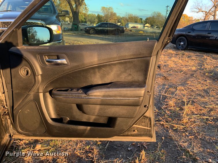 image for item MH9864 2013 Dodge Charger Police