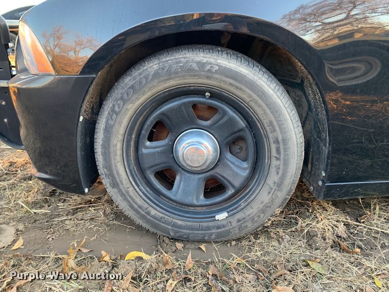 image for item MH9864 2013 Dodge Charger Police