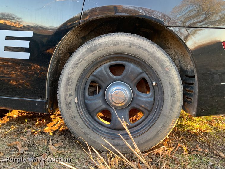 image for item MH9864 2013 Dodge Charger Police