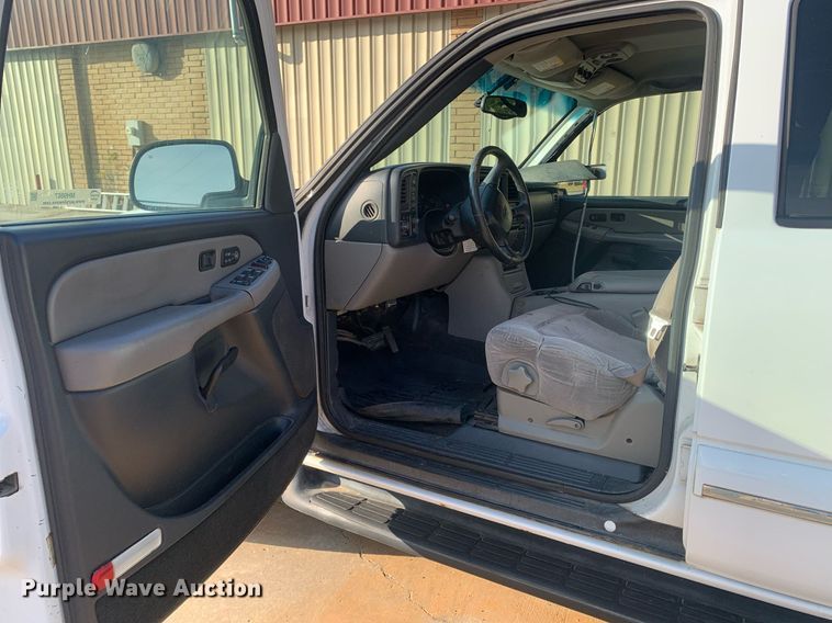 image for item MH9867 2001 Chevrolet Tahoe SUV