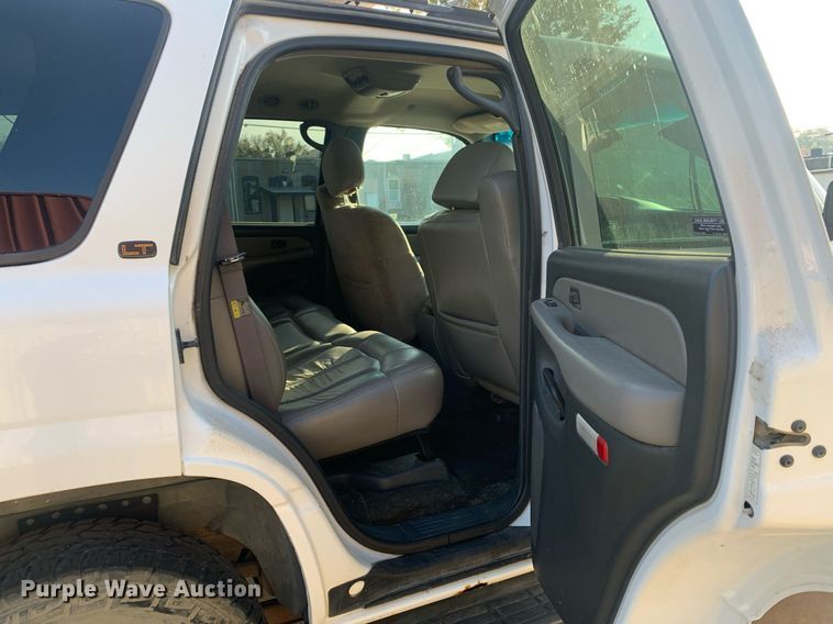 image for item MH9867 2001 Chevrolet Tahoe SUV