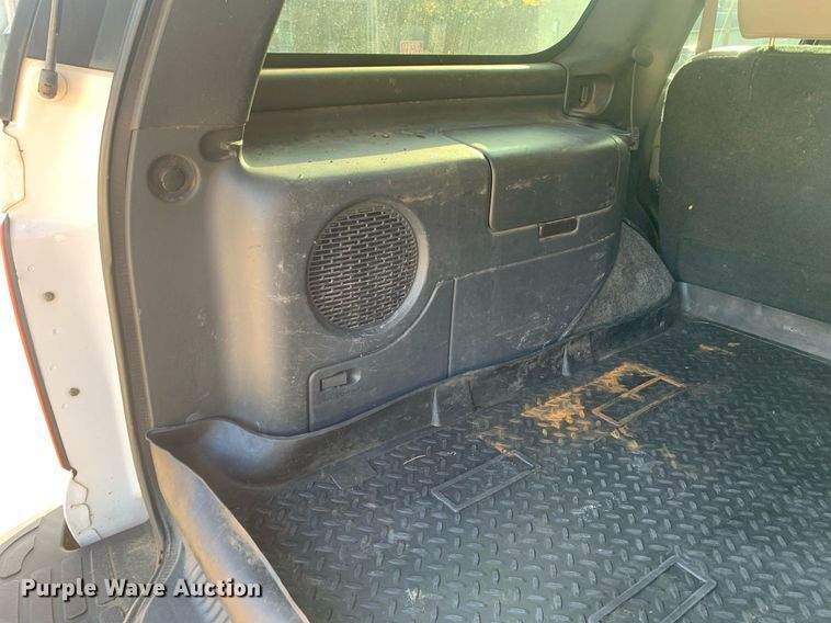 image for item MH9867 2001 Chevrolet Tahoe SUV