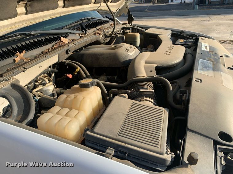 image for item MH9867 2001 Chevrolet Tahoe SUV