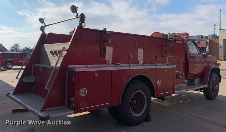 image for item MH9868 1984 GMC C7000  pumper fire truck