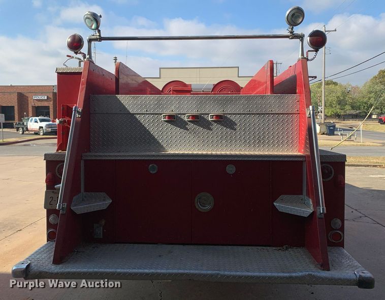 image for item MH9868 1984 GMC C7000  pumper fire truck