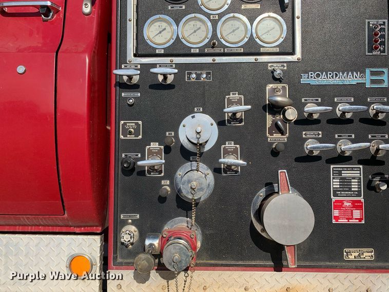 image for item MH9868 1984 GMC C7000  pumper fire truck