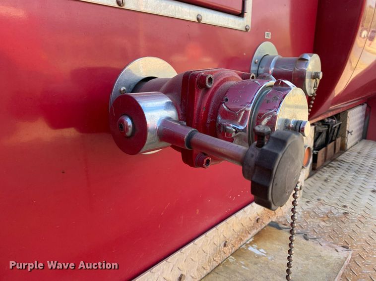 image for item MH9868 1984 GMC C7000  pumper fire truck