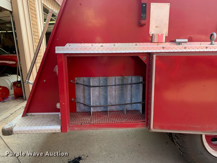 image for item MH9868 1984 GMC C7000  pumper fire truck