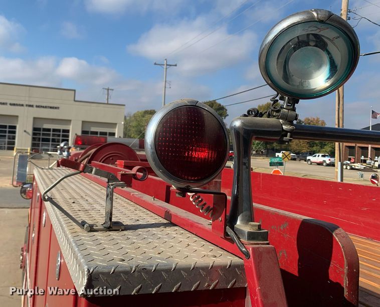 image for item MH9868 1984 GMC C7000  pumper fire truck