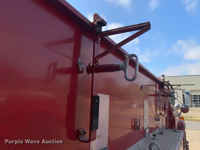 image for item MH9868 1984 GMC C7000  pumper fire truck