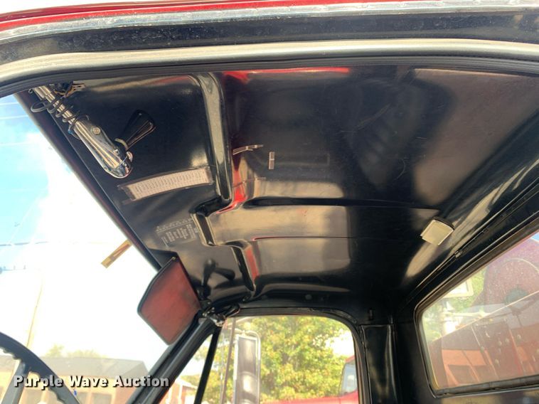 image for item MH9868 1984 GMC C7000  pumper fire truck