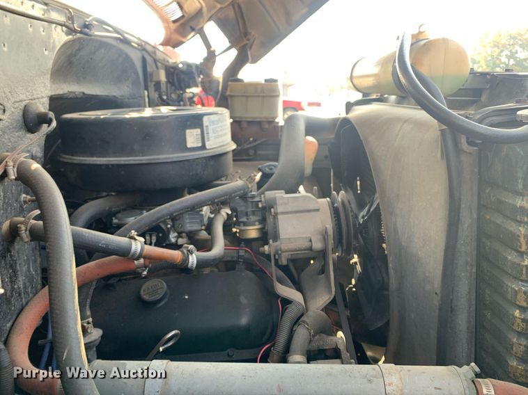 image for item MH9868 1984 GMC C7000  pumper fire truck