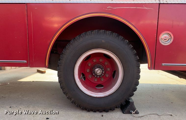 image for item MH9868 1984 GMC C7000  pumper fire truck