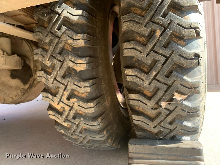 image for item MH9868 1984 GMC C7000  pumper fire truck