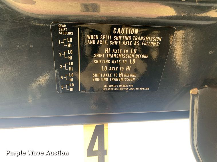 image for item MH9868 1984 GMC C7000  pumper fire truck