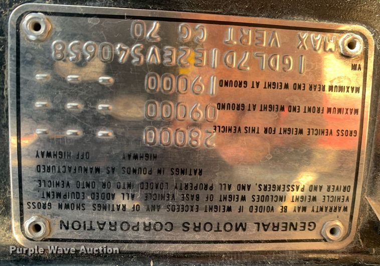 image for item MH9868 1984 GMC C7000  pumper fire truck