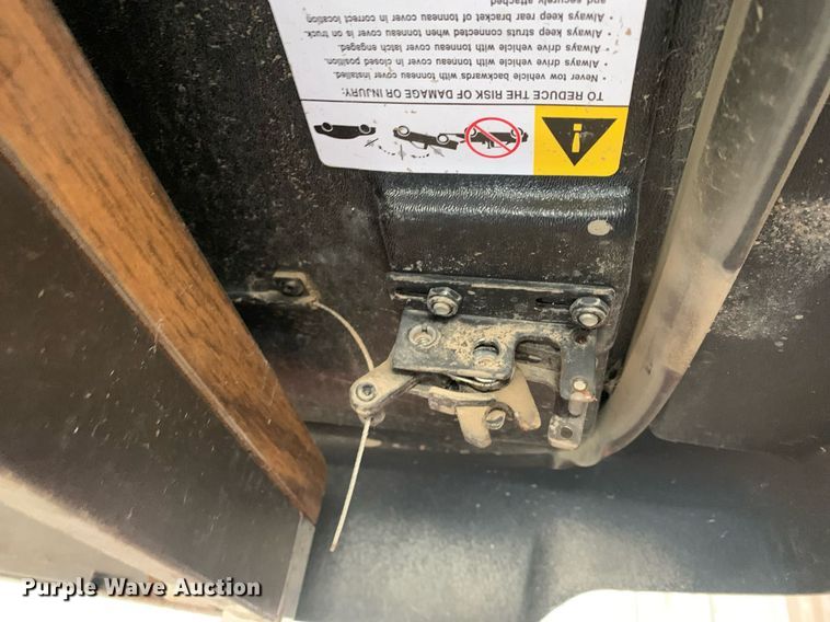 image for item MH9869 GM 19243701  bed cover