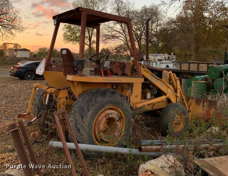 image for item MH9870 Case 480F  landscape tractor