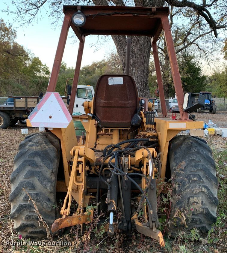 image for item MH9870 Case 480F  landscape tractor