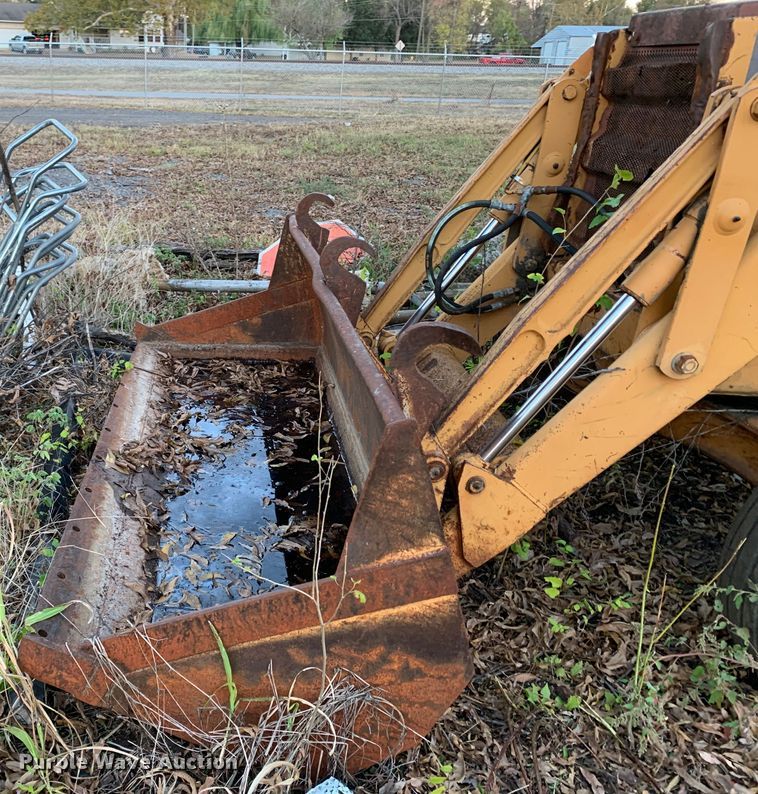 image for item MH9870 Case 480F  landscape tractor