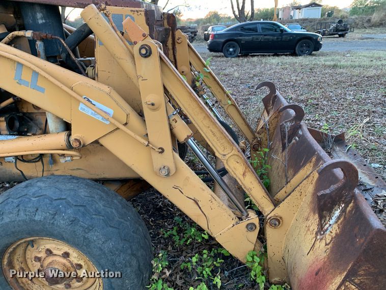 image for item MH9870 Case 480F  landscape tractor
