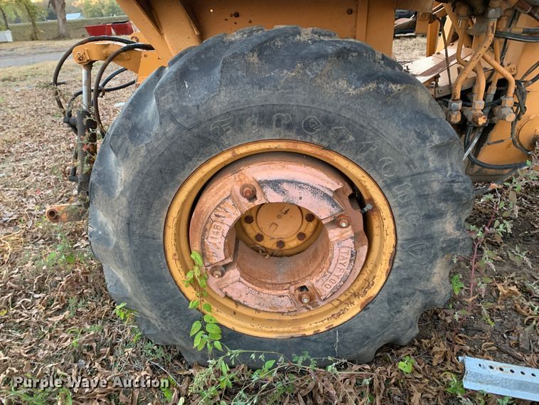 image for item MH9870 Case 480F  landscape tractor