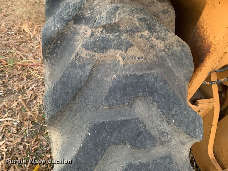 image for item MH9870 Case 480F  landscape tractor