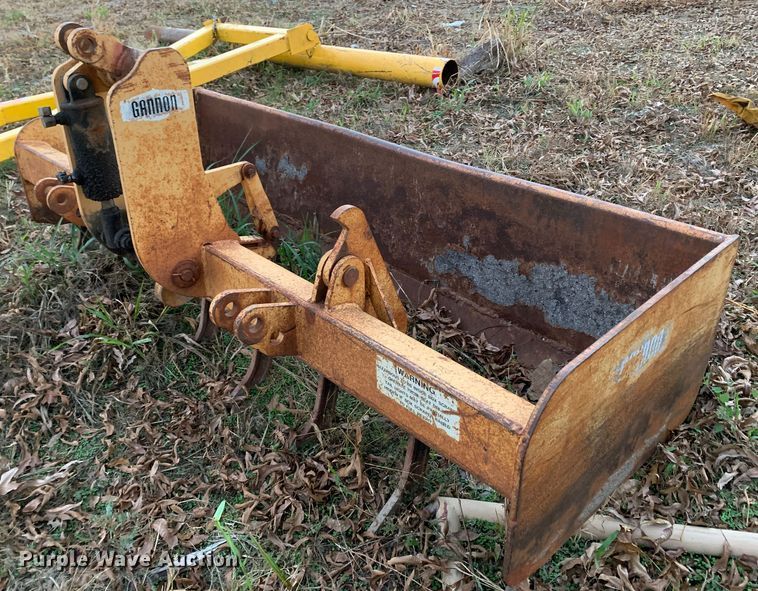 image for item MH9870 Case 480F  landscape tractor