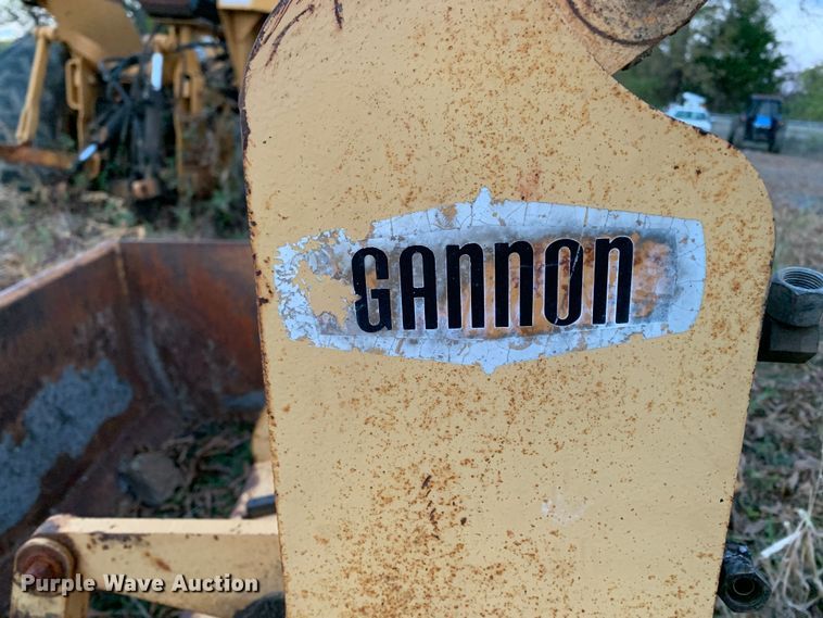 image for item MH9870 Case 480F  landscape tractor