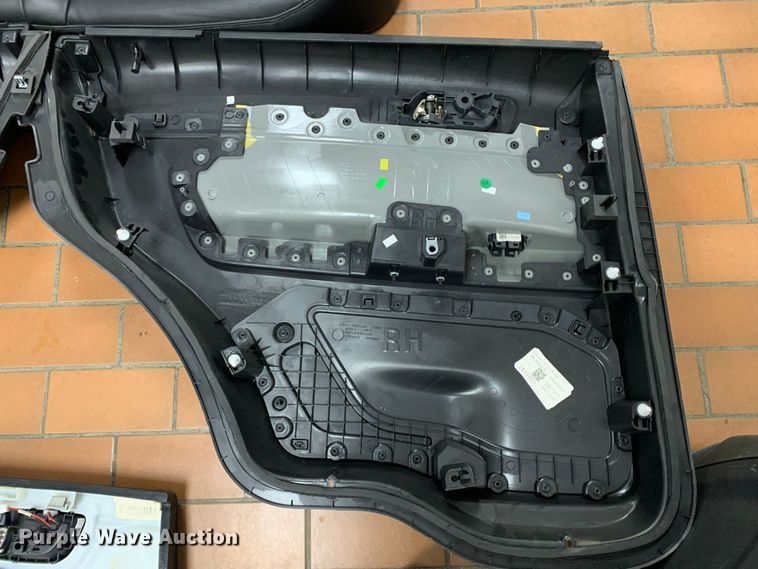 image for item MH9871 Automotive accessories