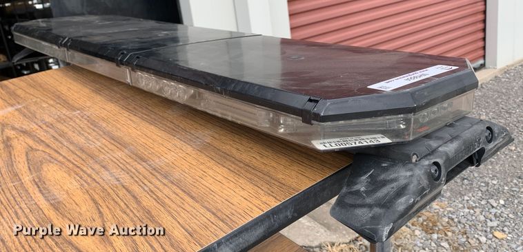 image for item MH9884 Light bar