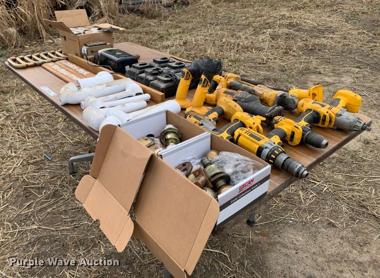 image for item MH9886 Tools