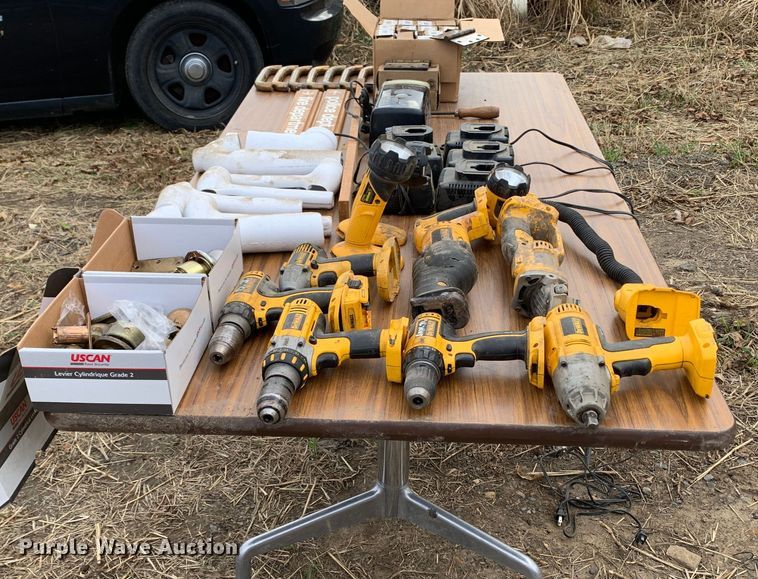 image for item MH9886 Tools