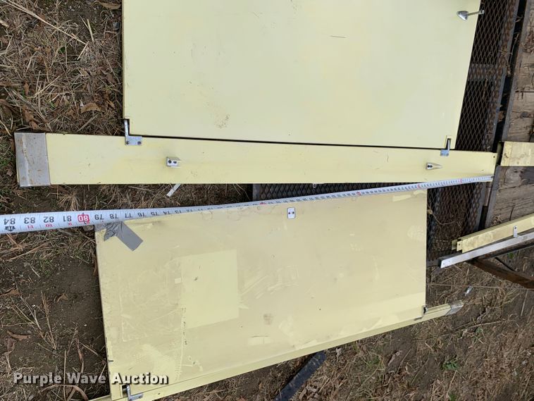 image for item MH9887 (3) restroom dividers