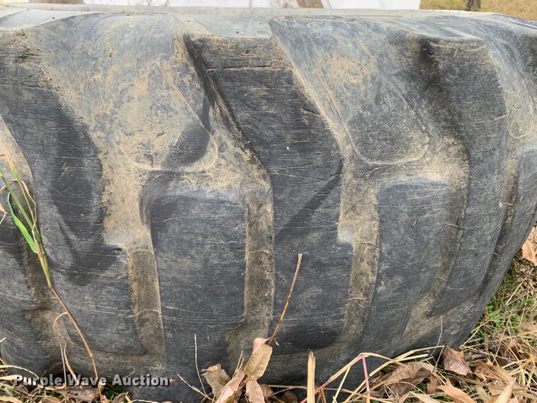 image for item MH9891 (4) tires