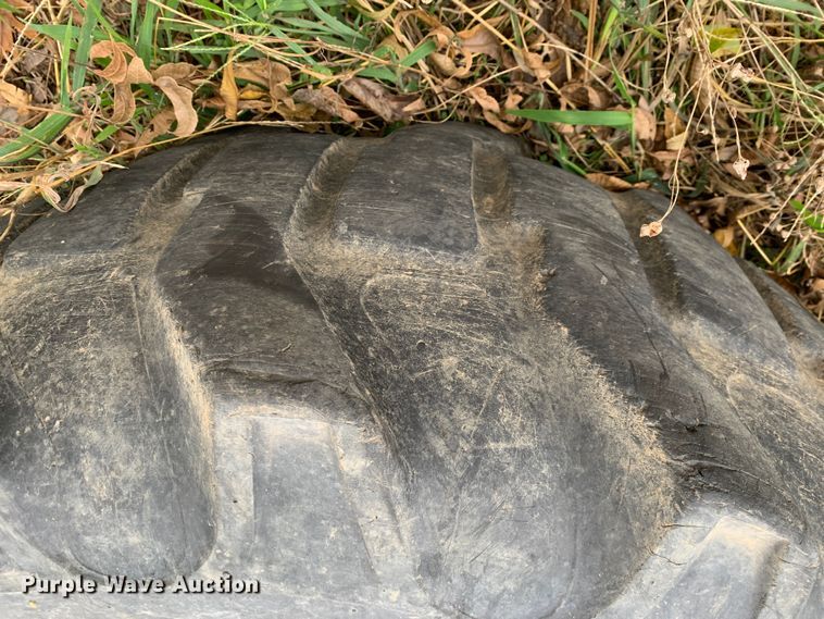 image for item MH9891 (4) tires