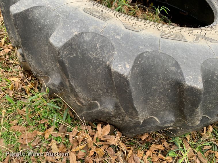 image for item MH9891 (4) tires