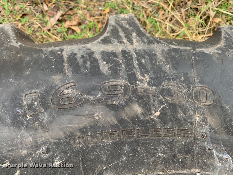 image for item MH9891 (4) tires