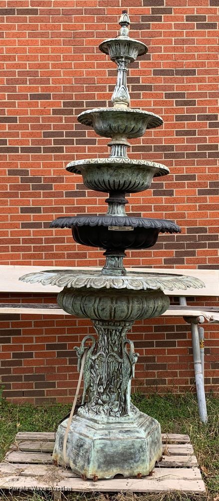 image for item MH9893 Water fountain