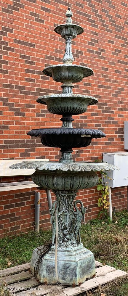 image for item MH9893 Water fountain