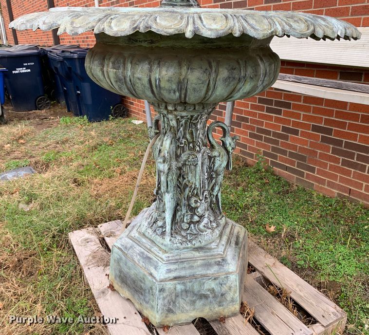 image for item MH9893 Water fountain