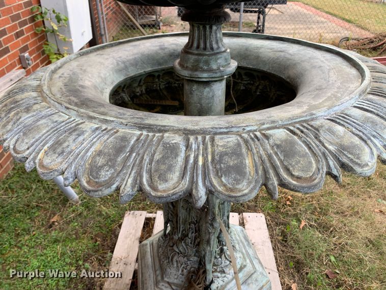 image for item MH9893 Water fountain