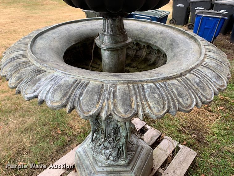 image for item MH9893 Water fountain