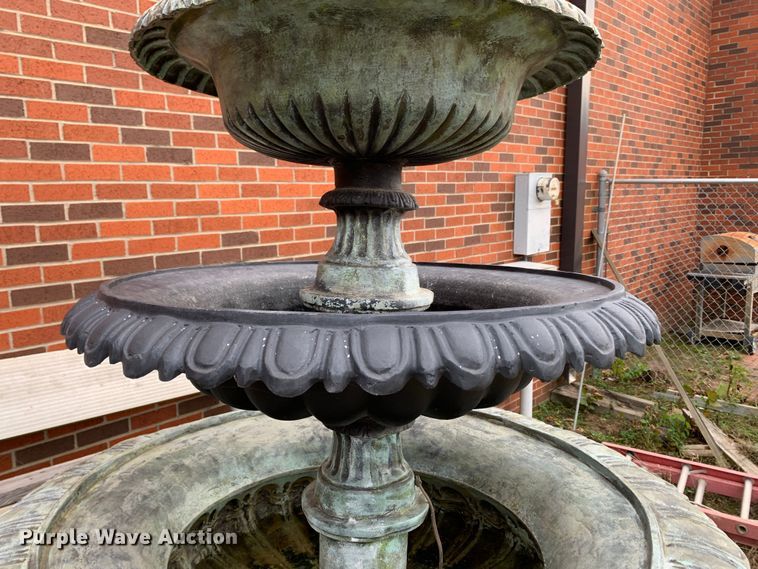 image for item MH9893 Water fountain