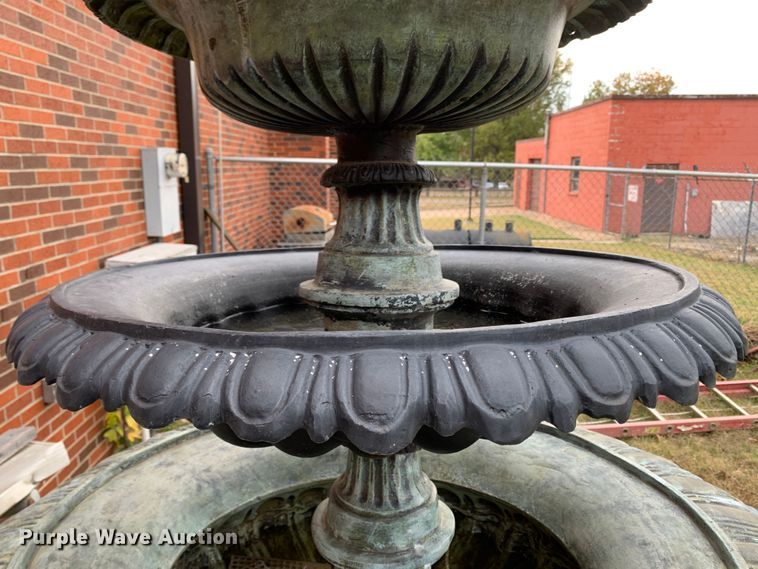 image for item MH9893 Water fountain