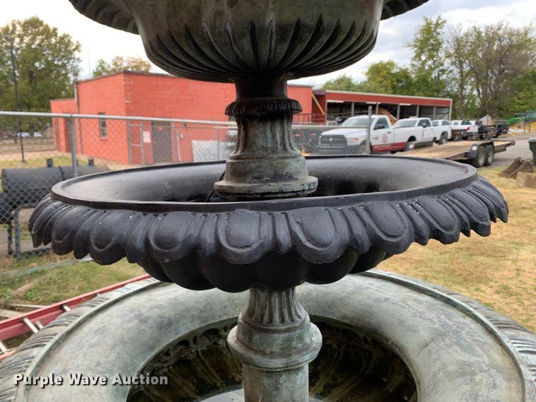 image for item MH9893 Water fountain
