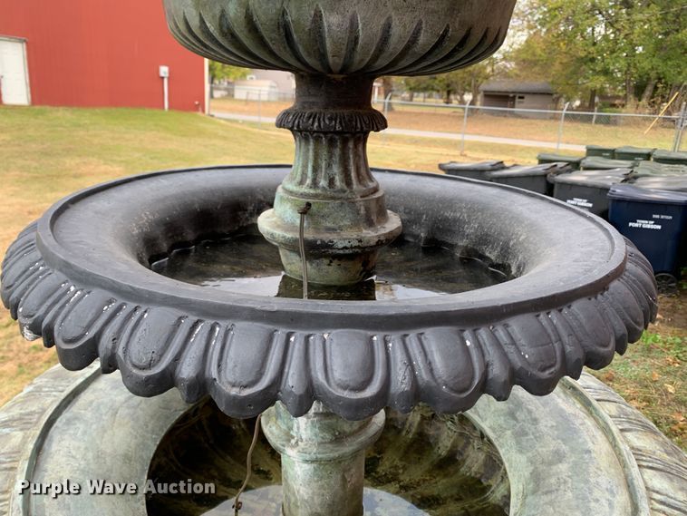 image for item MH9893 Water fountain