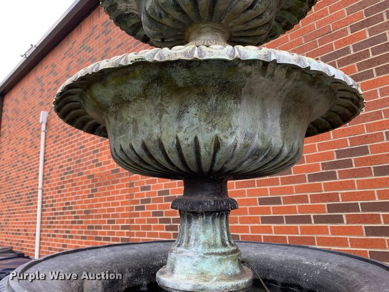 image for item MH9893 Water fountain