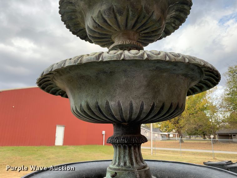 image for item MH9893 Water fountain